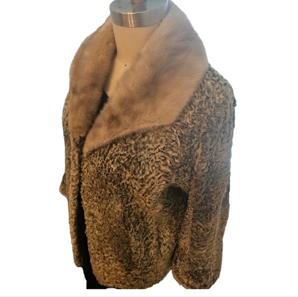EUC | Persian Lamb Jacket | Mink Collar and Mink Cuffs | Size: S/M | Vintage - Picture 4 of 16
